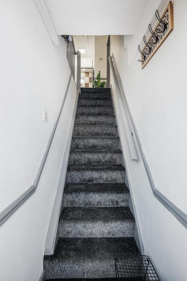 Heathrow 2-Bedroom Maisonette With Parking West Drayton  Zewnętrze zdjęcie